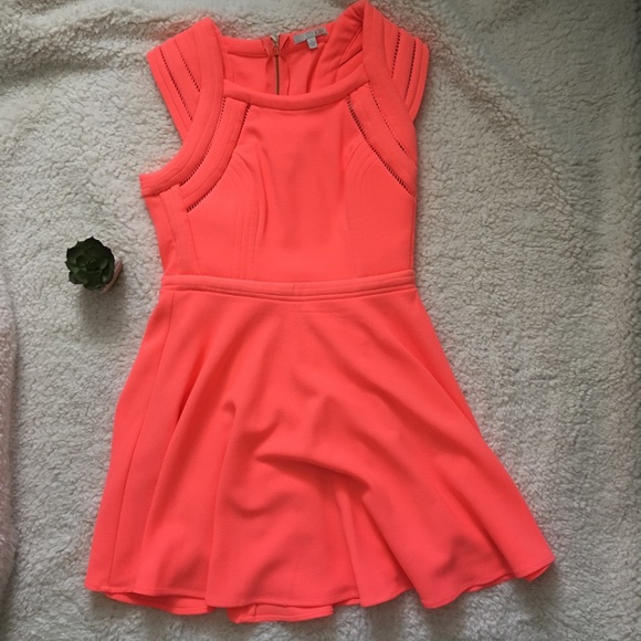Dresses & Skirts - GB Dress